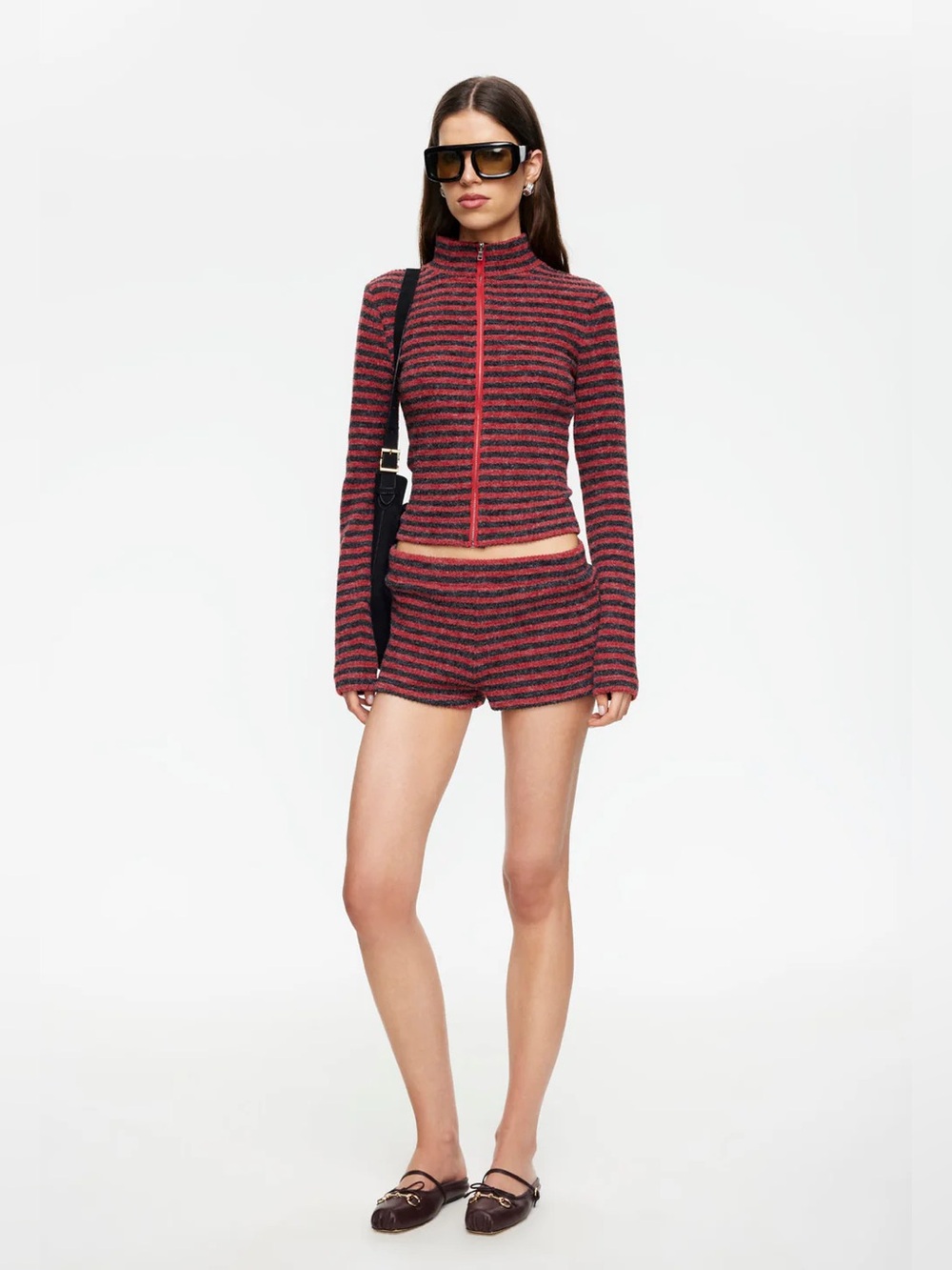 Lioness Apex Jacket | crimson stripe A5
